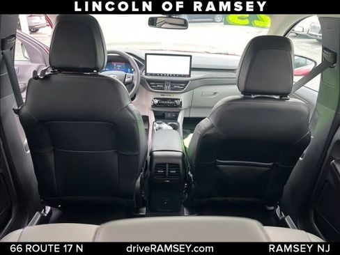 Used 2023 Ford Escape Platinum image 19