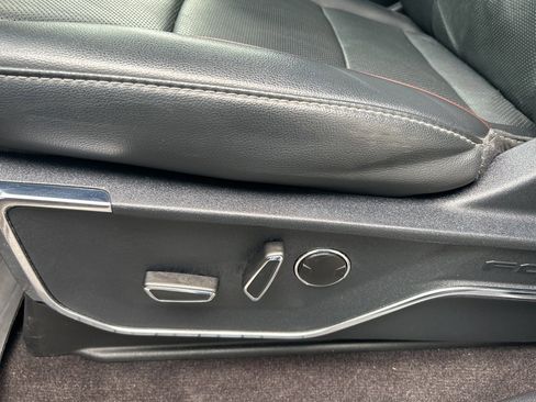 Used 2021 Ford F150 Lariat image 9