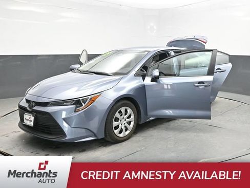 Used 2025 Toyota Corolla LE FWD image 35
