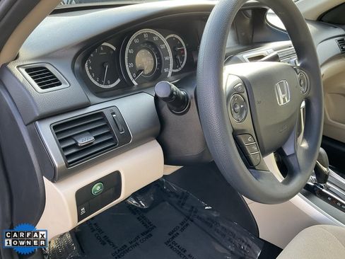 Used 2013 Honda Accord LX image 18