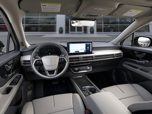 New 2026 Lincoln Corsair Premiere image 9