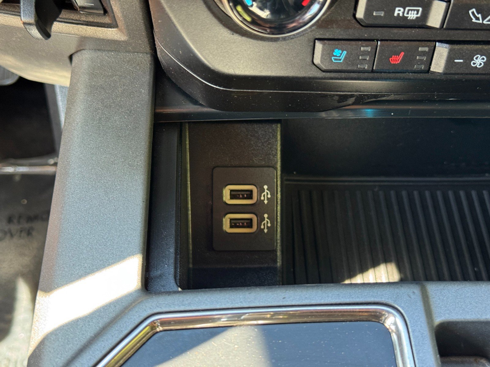 Used 2019 Ford F150 Raptor w/ Equipment Group 802A Luxury AWD/4WD image 36