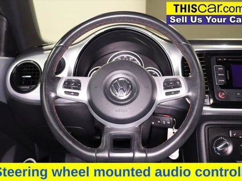 Used 2015 Volkswagen Beetle 1.8T Classic FWD image 15