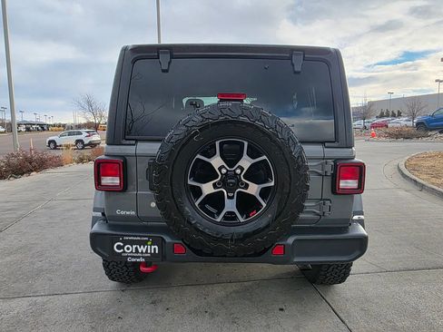 Used 2018 Jeep Wrangler Unlimited Rubicon w/ Dual Top Group image 8