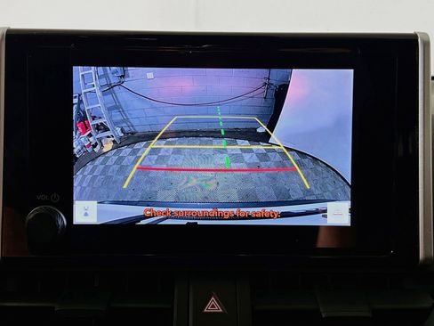 Used 2023 Toyota RAV4 LE AWD/4WD image 27
