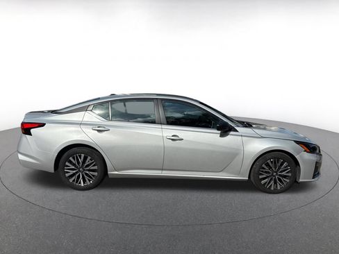 Used 2026 Nissan Altima 2.5 SV FWD image 15