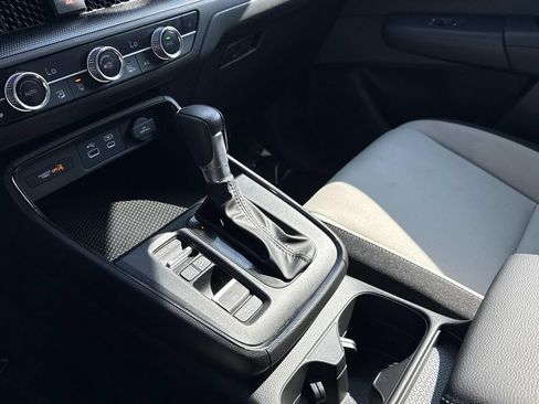 Used 2023 Honda CR-V EX image 7