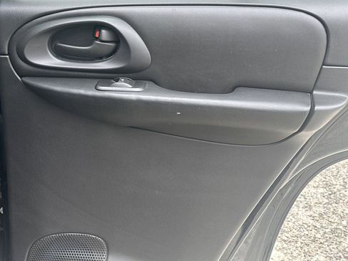 Used 2008 Chevrolet TrailBlazer LT image 17