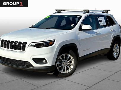 Used 2019 Jeep Cherokee Latitude w/ Popular Appearance Group