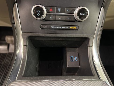 Certified 2021 Ford Edge Titanium w/ Class II Trailer Tow Package image 15