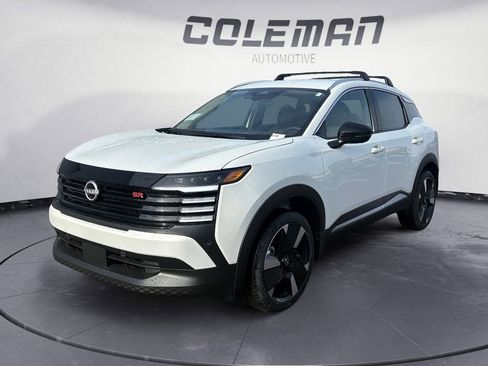 New 2026 Nissan Kicks SR w/ Cold Weather Package image 1