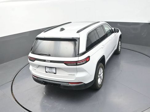 Used 2026 Jeep Grand Cherokee Laredo X AWD/4WD image 17