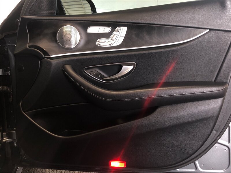Used 2018 Mercedes-Benz E 300 image 18