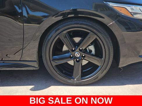 Used 2023 Nissan Sentra SR w/ Midnight Edition Package FWD image 37