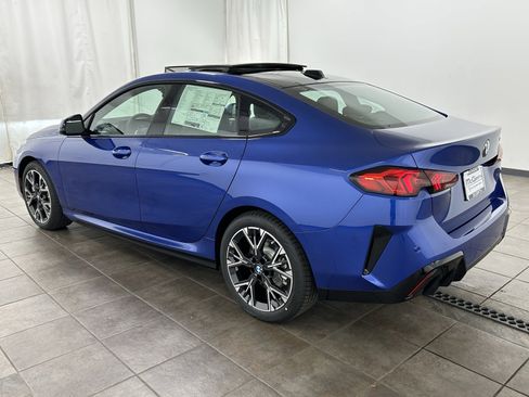 Used 2026 BMW 228i w/ Technology Package image 3