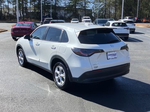 Certified 2024 Honda HR-V LX image 8
