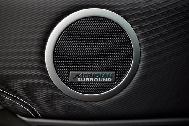 New 2026 Land Rover Discovery Limited Edition AWD/4WD image 20