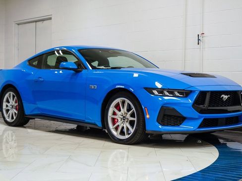 Used 2024 Ford Mustang GT Premium image 5