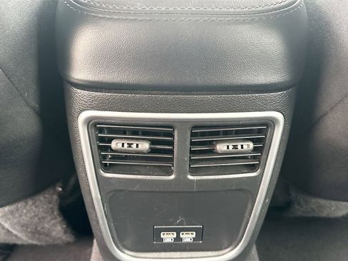 Used 2022 Chrysler 300 Touring w/ Sport Appearance Package RWD image 24