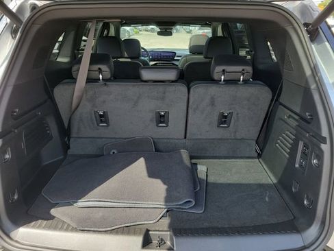 Used 2025 Buick Enclave Sport Touring w/ Power Package image 7