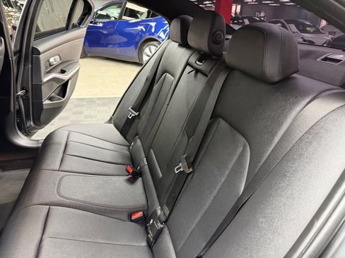 Used 2021 BMW 330i Sedan w/ Convenience Package RWD image 39