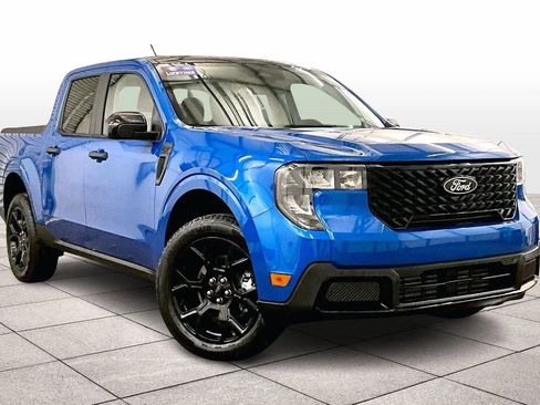 New 2025 Ford Maverick XLT w/ Black Appearance Package image 2