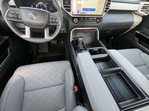 Used 2025 Toyota Tundra Limited image 17