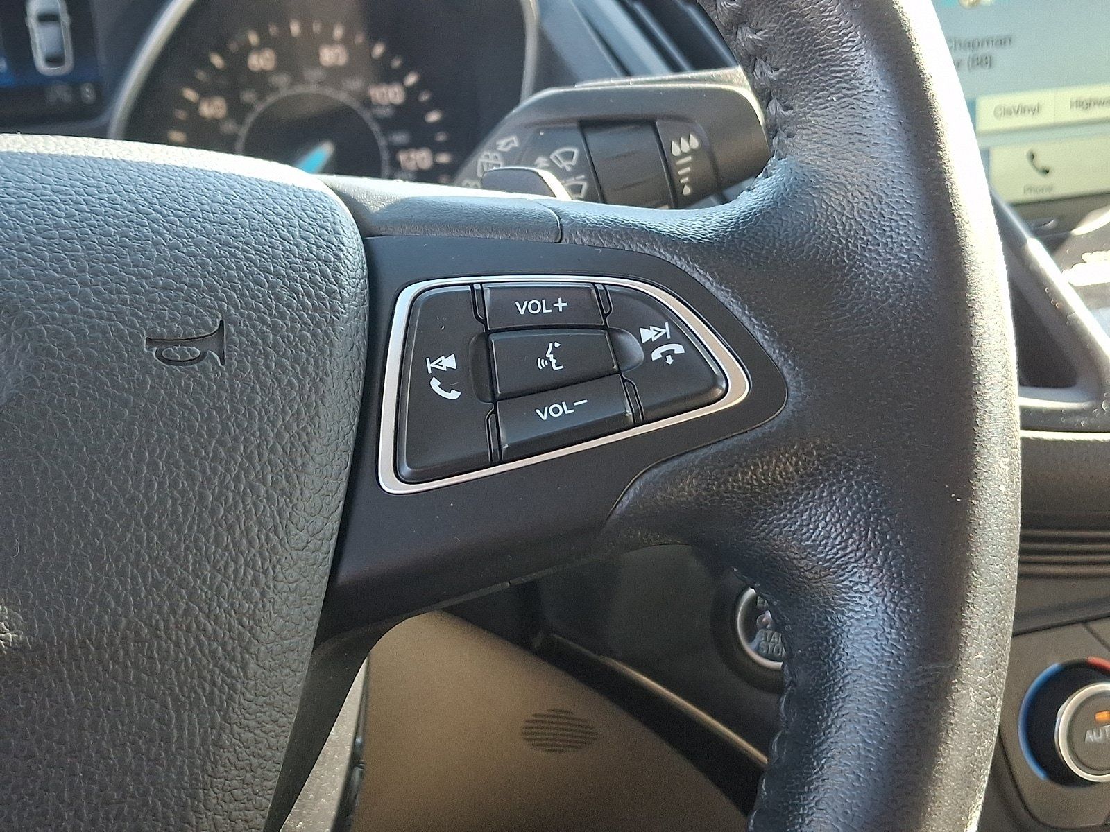 Used 2017 Ford Escape Titanium FWD image 22