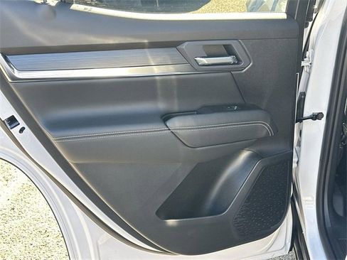 New 2026 GMC Terrain Elevation image 24