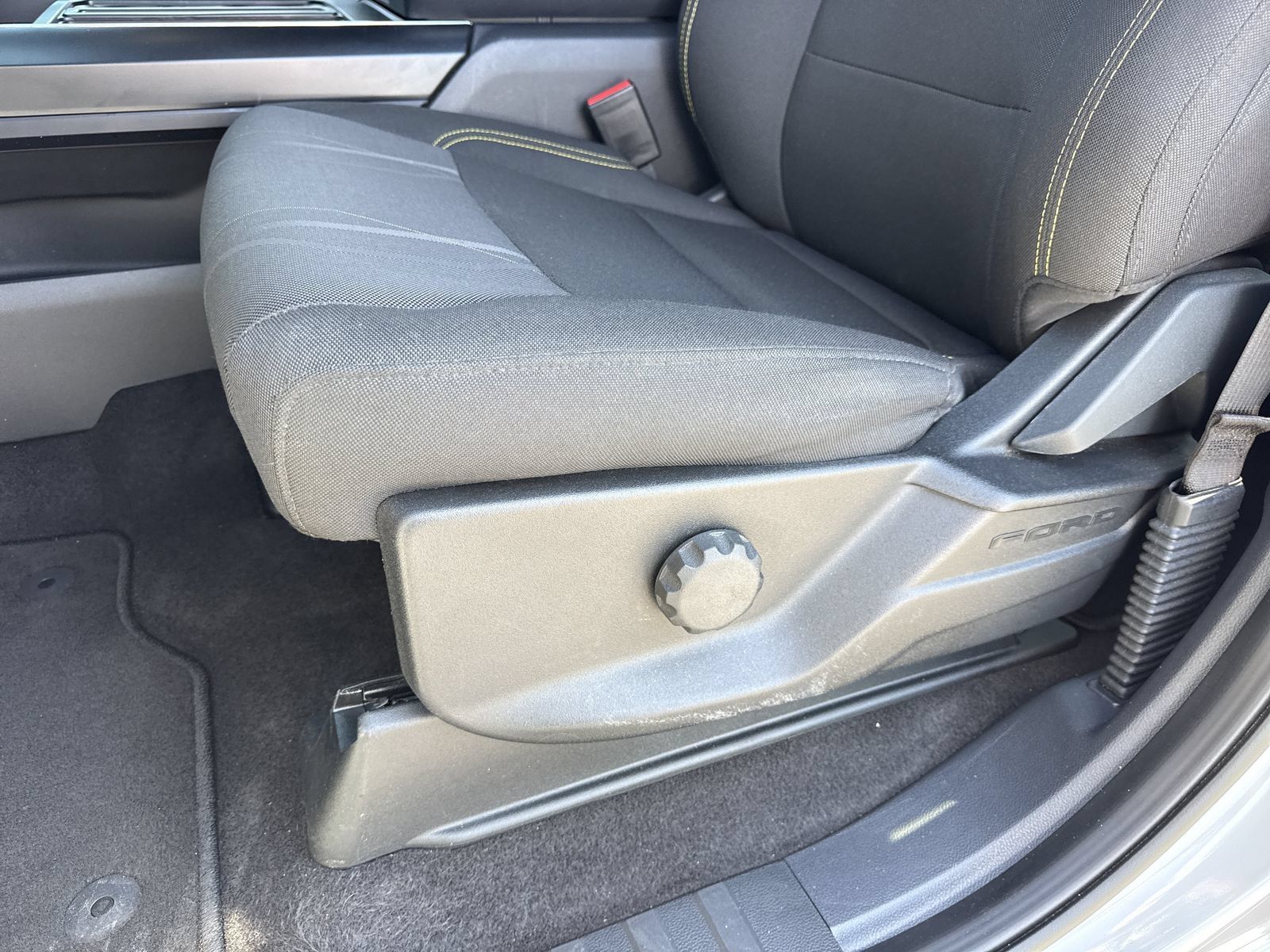 Used 2024 Ford F150 STX RWD image 17