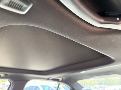 Used 2025 BMW 330i Sedan RWD image 19
