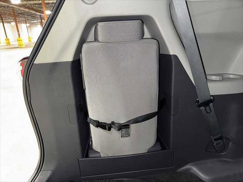 Certified 2022 Toyota Sienna LE FWD image 26