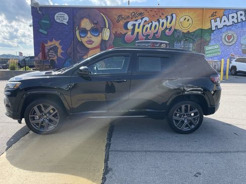 Certified 2024 Jeep Compass Limited w/ High Altitude Package AWD/4WD image 2