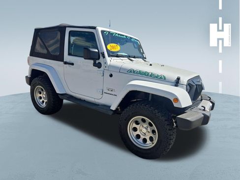 Used 2017 Jeep Wrangler Sahara w/ Connectivity Group image 2