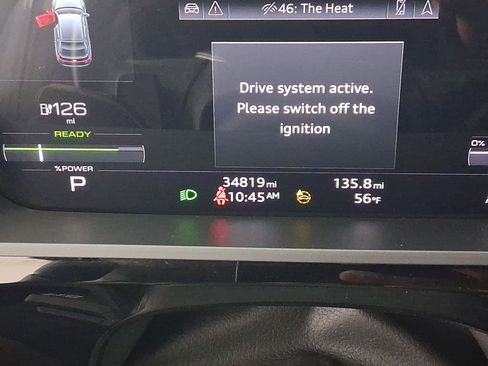 Used 2022 Audi e-tron Premium image 17