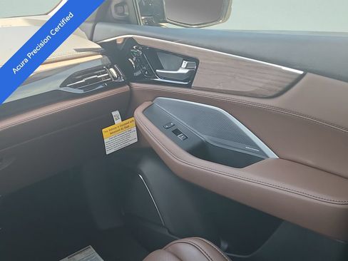 Used 2026 Acura MDX SH-AWD w/ Advance Package image 16