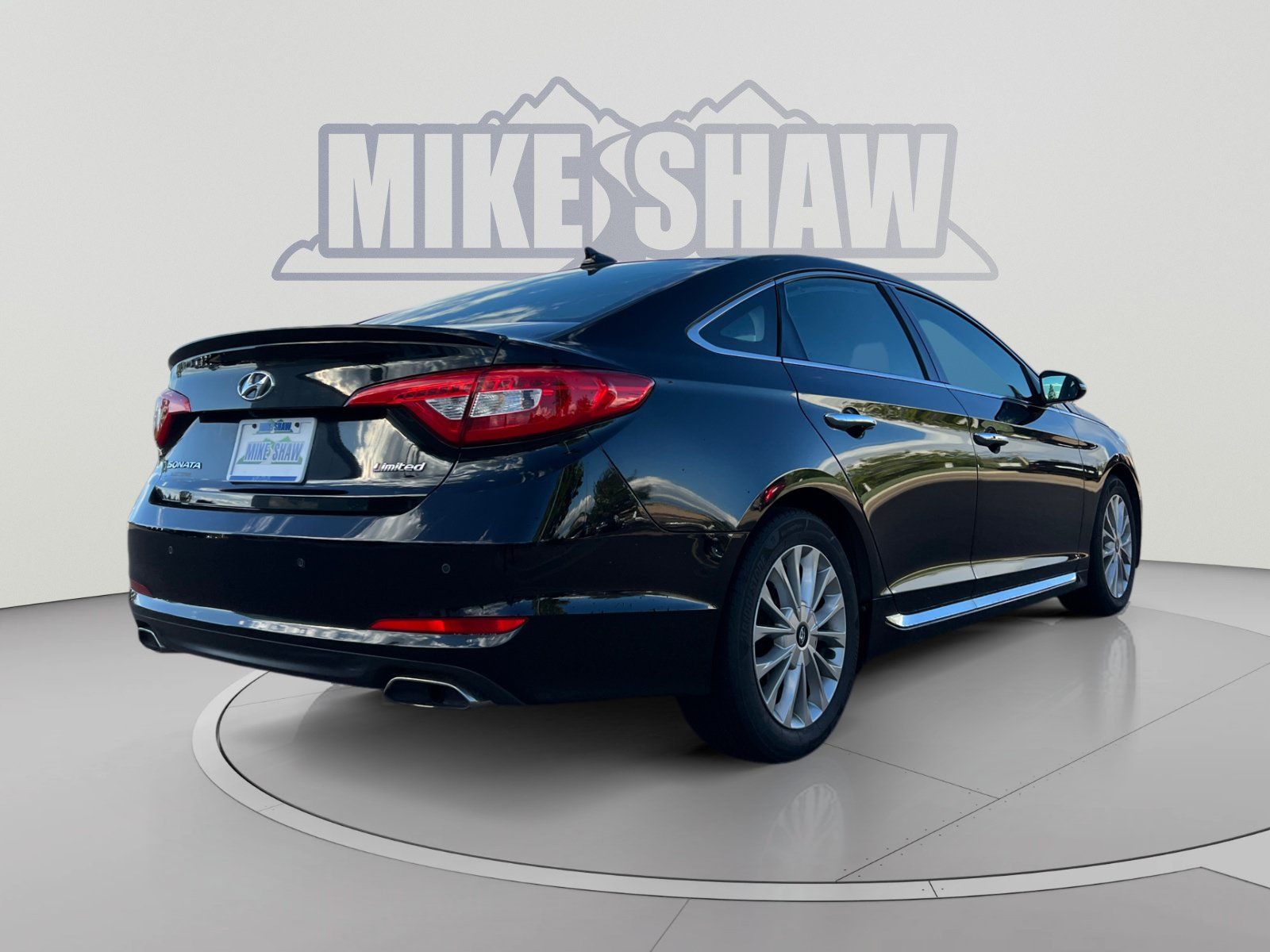 Used 2015 Hyundai Sonata Limited w/ Option Group 06 FWD image 5