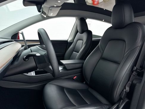 Used 2023 Tesla Model Y Long Range image 16