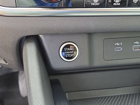 Certified 2023 Nissan Rogue SV FWD image 26