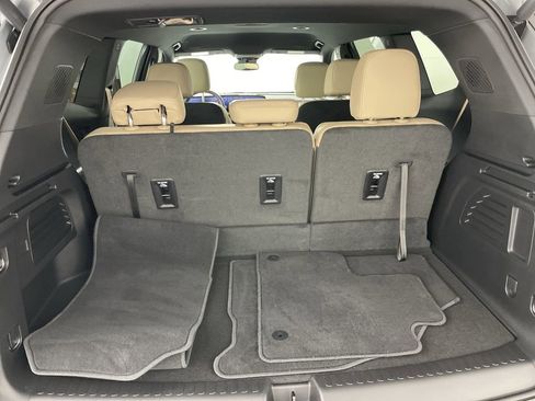 Used 2025 Buick Enclave Preferred image 25