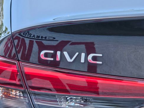 Used 2023 Honda Civic Sport image 30