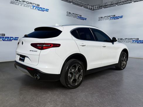 Used 2019 Alfa Romeo Stelvio image 5