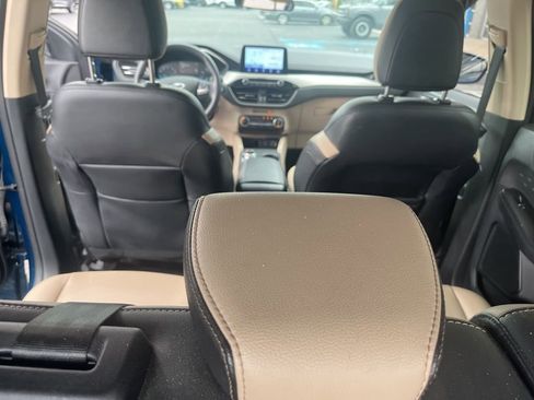 Used 2023 Nissan Sentra SR w/ SR Premium Package image 34