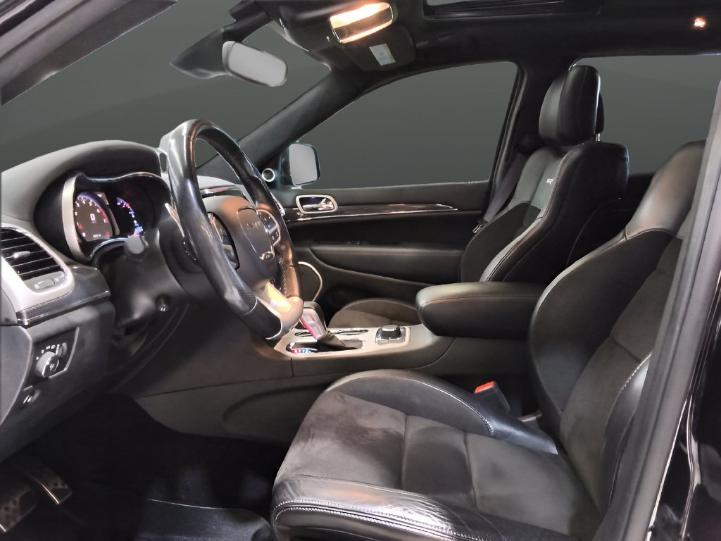 Used 2019 Jeep Grand Cherokee SRT AWD/4WD image 32