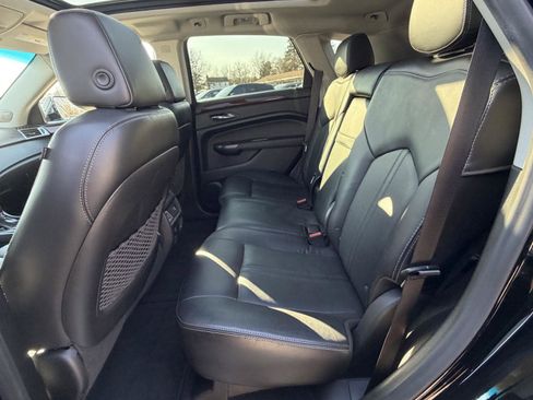 Used 2012 Cadillac SRX Luxury image 25