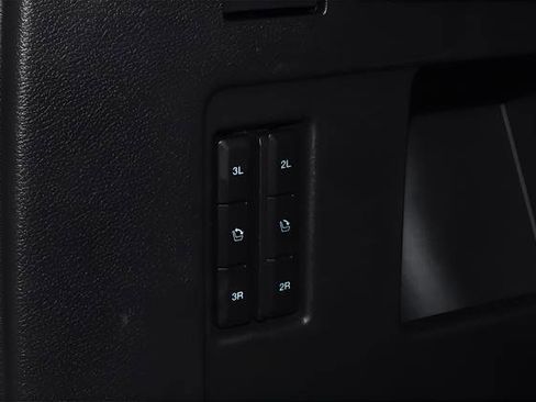 Used 2024 Ford Expedition Limited image 37