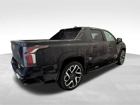 Used 2024 Chevrolet Silverado EV RST image 7