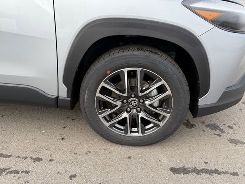 New 2026 Toyota Corolla Cross XLE image 3