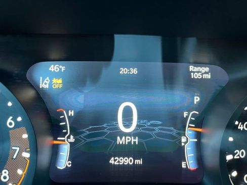 Used 2024 Jeep Compass Latitude image 15