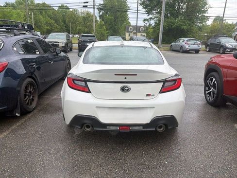 Used 2025 Toyota GR86 Premium w/ Performance Package RWD image 5